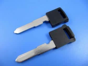 images of Suzuki smart key blade shell CA211004