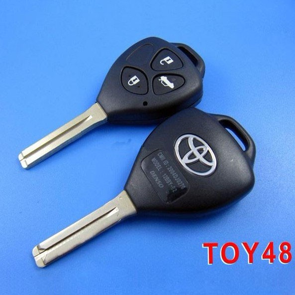 images of Toyota Crown Remote Key 3 Button