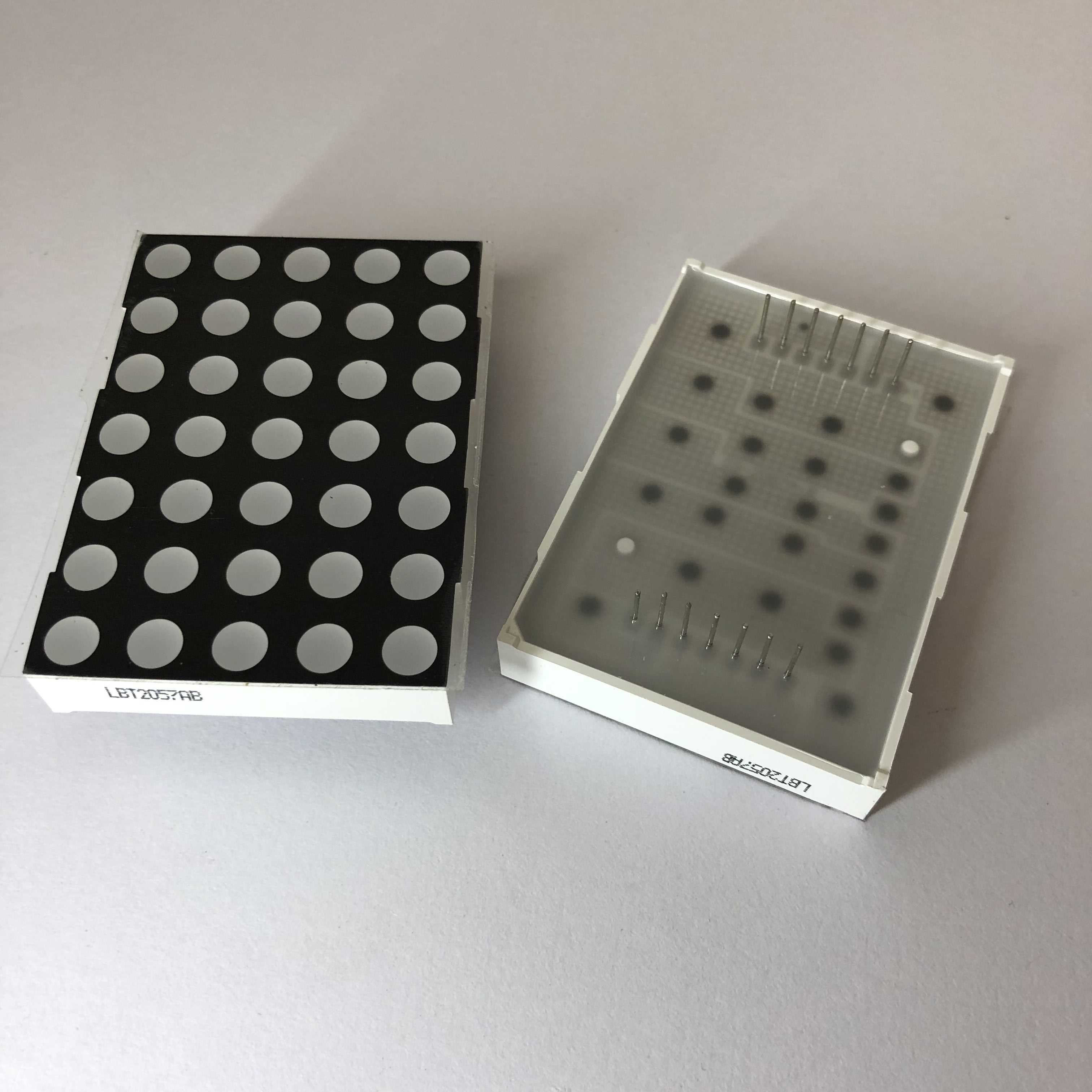 37.8*53.1mm 5x7 D2057 dot matrix led 5.0mm dot diameter